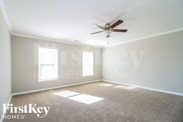 Building Photo - 5213 Pembrooke Forest Ct