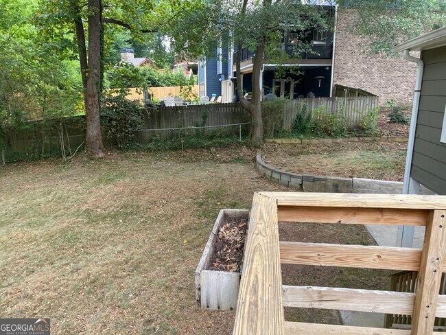 Building Photo - 1545 Gaylor Dr SE