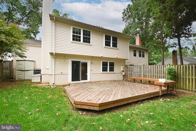 Building Photo - 10048 Wood Sorrels Ln