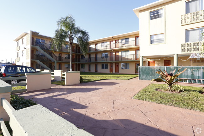 Building Photo - Renedo Apartments