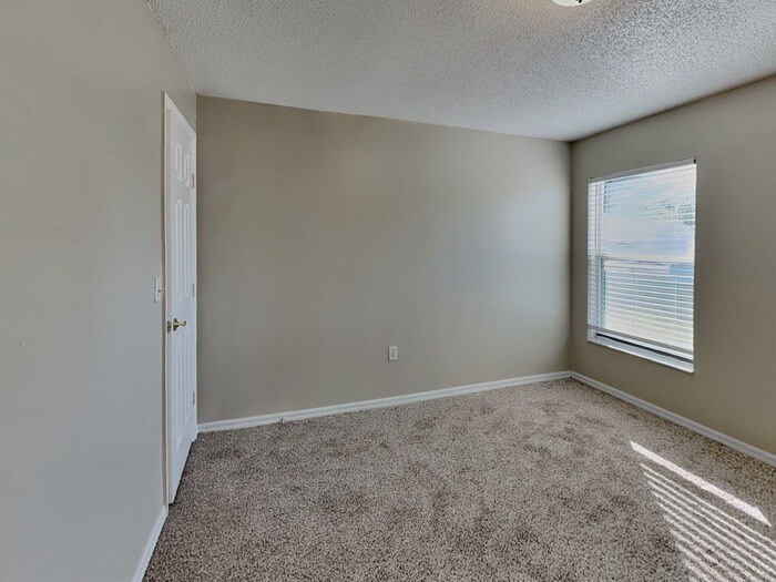 Building Photo - 7691 Canterbury Cir