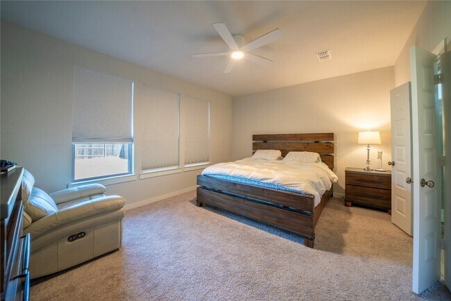 Building Photo - 21802 Blue Daisy Ct