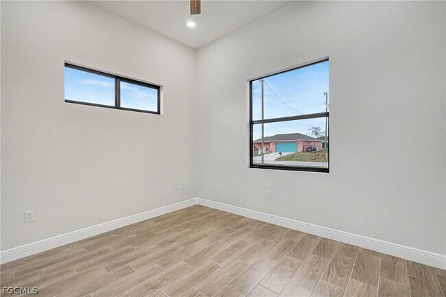 Building Photo - 3013 4th St SW