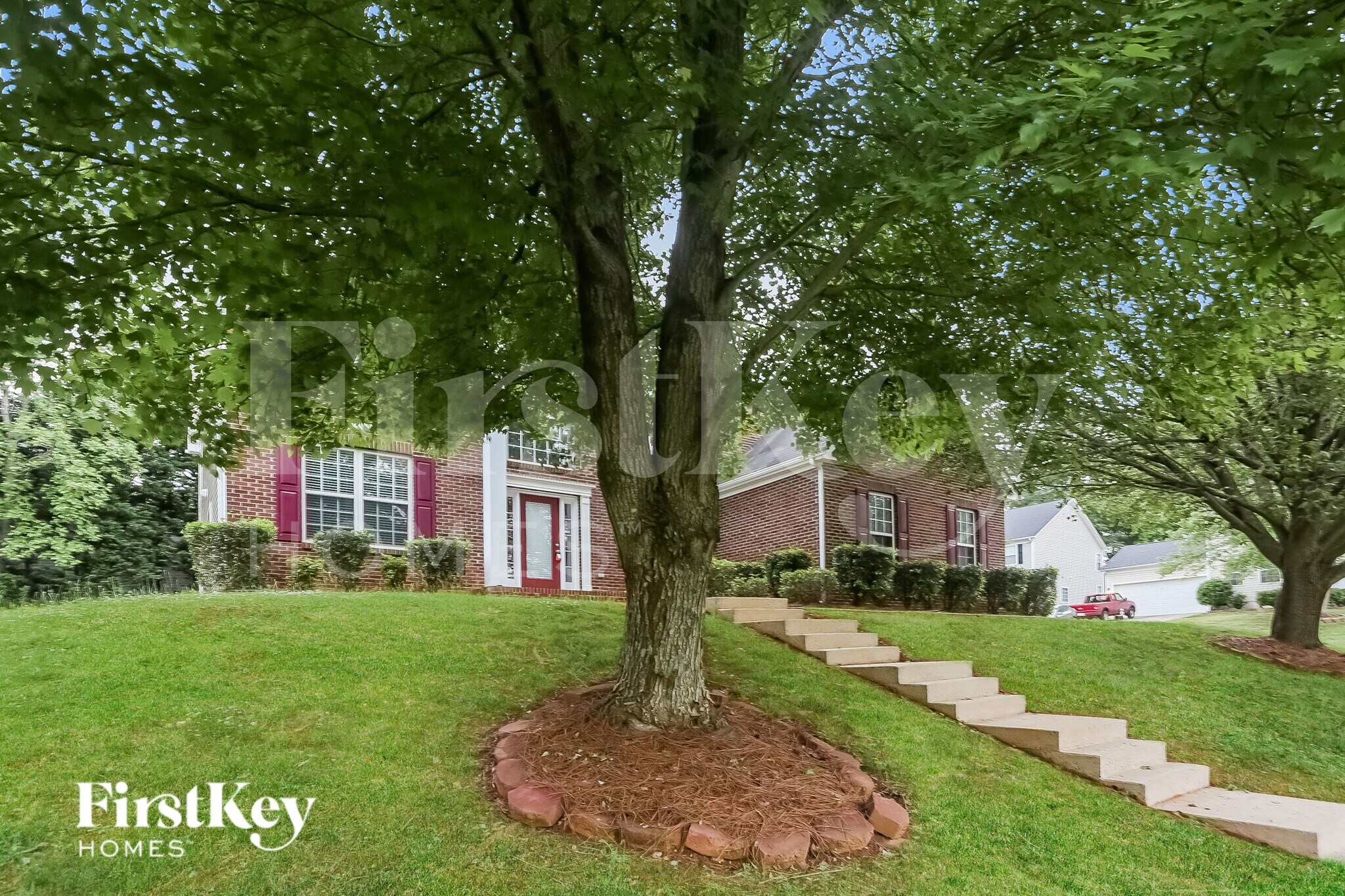 Building Photo - 9427 Golden Pond Dr