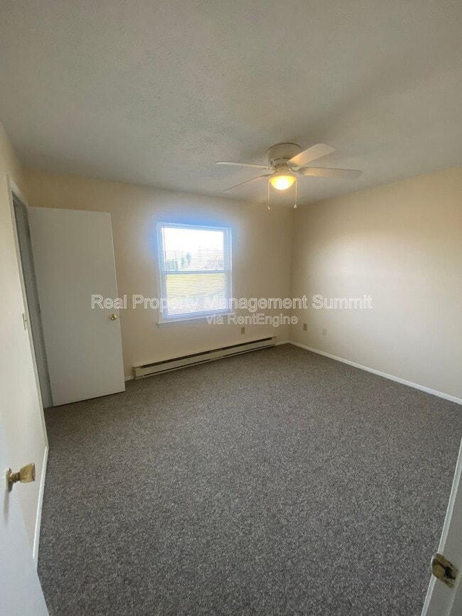 Building Photo - 457 Steeles Fort Rd