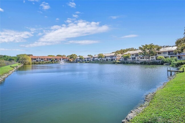 Building Photo - 3405 Emerald Oaks Dr