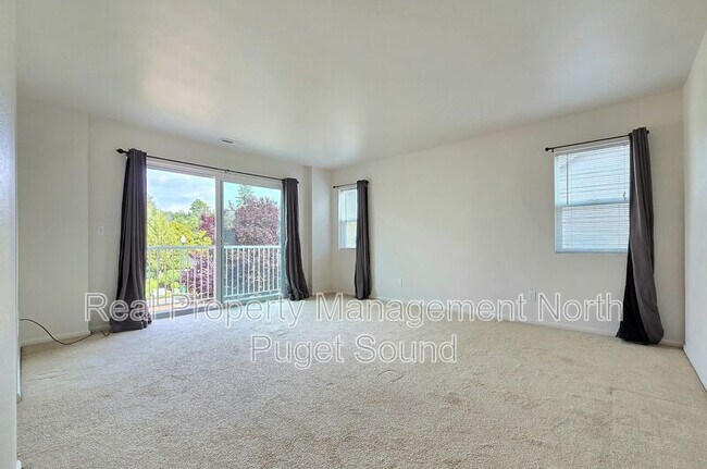 Building Photo - 2203 84th Ave NE
