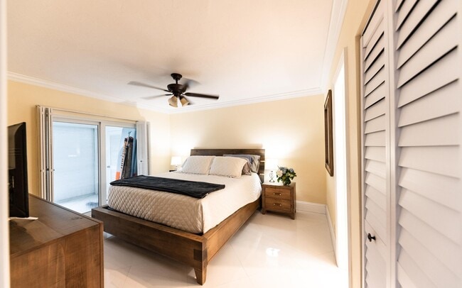 Building Photo - 3100 S Ocean Blvd