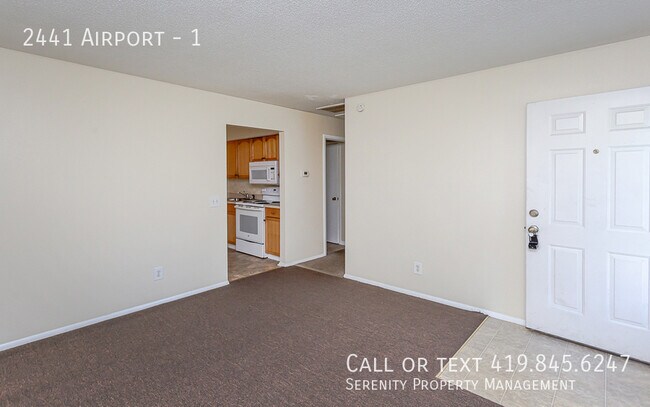 Building Photo - 2441 Airport-1