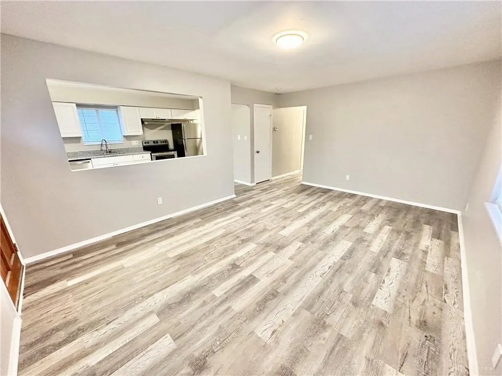 Building Photo - 309 Bridge St