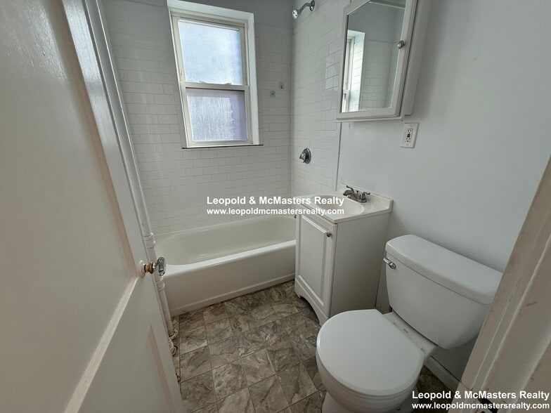 Building Photo - 1713 Commonwealth Avenue