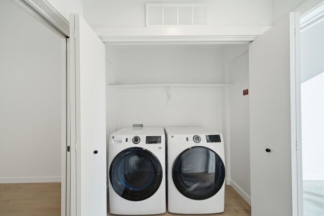 Building Photo - 2623 Keene St