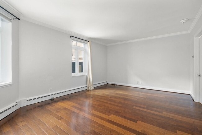 Building Photo - 271 Beacon St