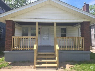 Building Photo - 3 Bedroom 1 Bathroom Single Family Cape Co...