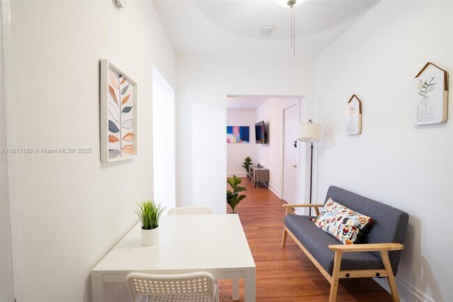 Building Photo - 444 Ponce de Leon Blvd