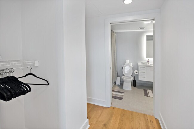 Building Photo - 635 S St NW