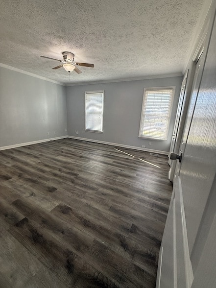 Building Photo - 508 Veterans Pkwy