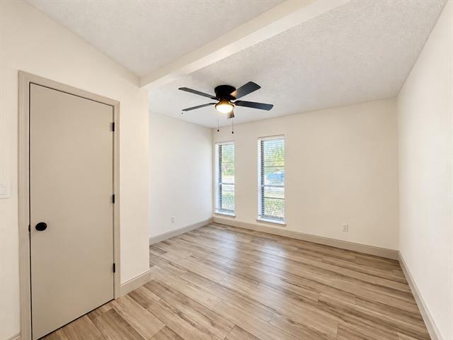 Building Photo - 2404 Kentfield Ln