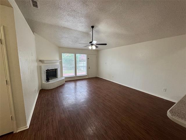 Building Photo - 4024 Periwinkle Dr