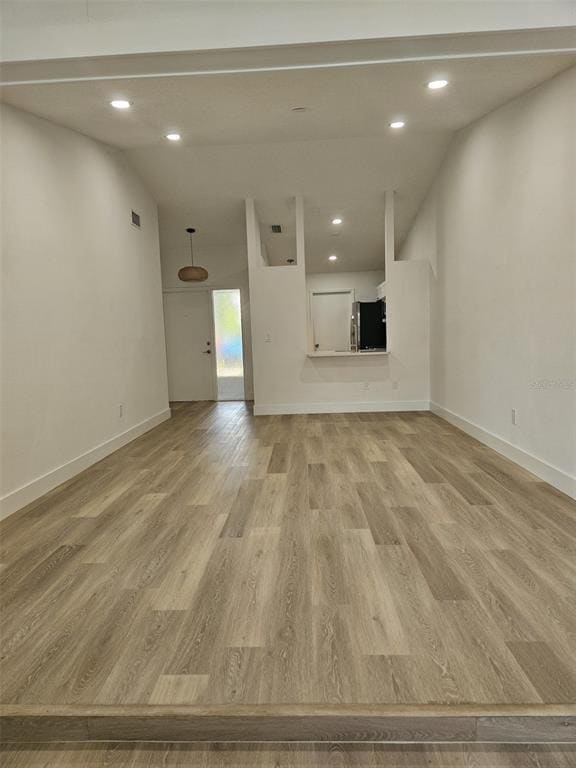Building Photo - 339 Petrea Dr