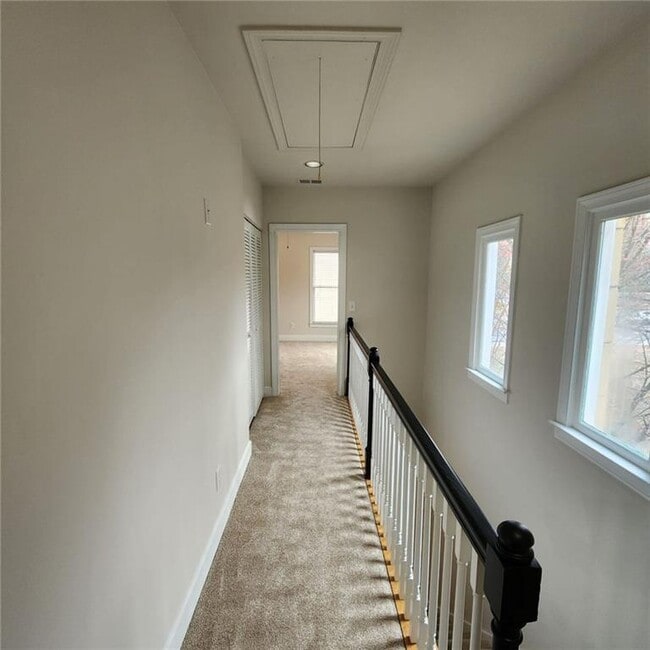 Building Photo - 687 Bonaventure Ave NE