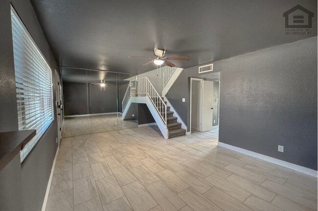 Building Photo - 3Bed/2Bath Townhouse at 47th Ave/Maryland Ave! Ready for Immediate Move-In! – FENCED-IN YARD!