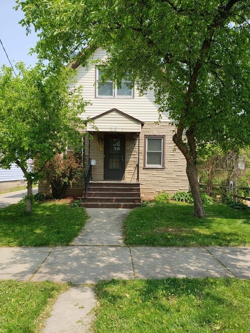 Building Photo - 614 N Union St