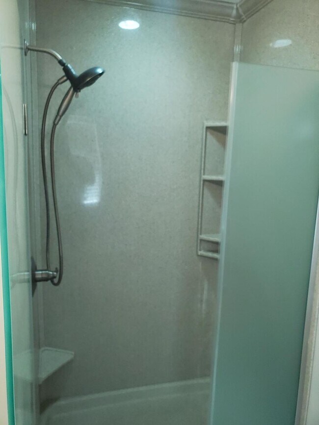 Building Photo - Outstanding Single Family Home in Bel aire