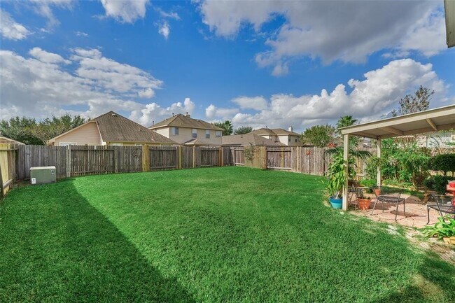 Building Photo - 21519 Falvel Sunrise Ct