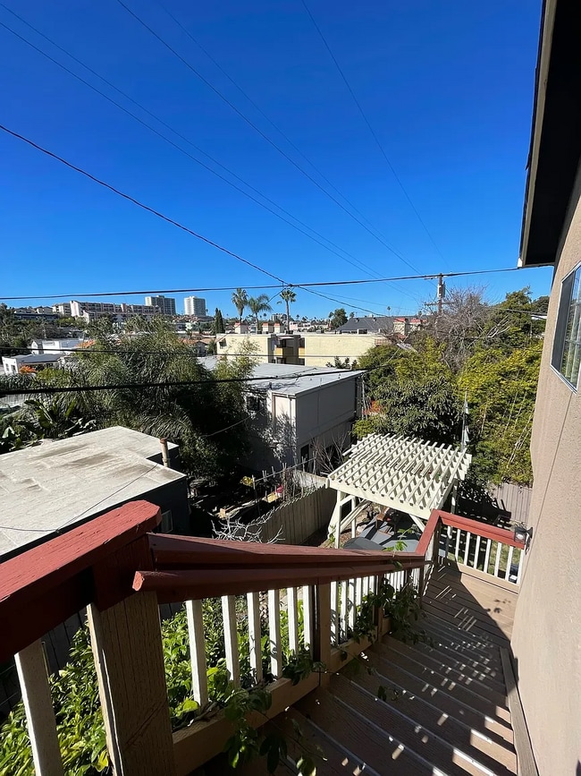 Building Photo - 3720 Louisiana St