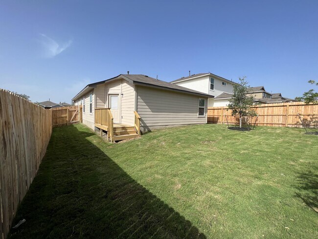Building Photo - 15315 Shortwing