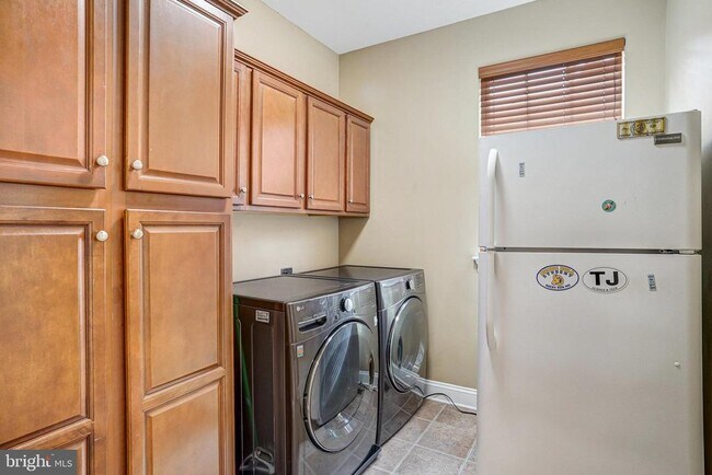 Building Photo - 4202 Kenna Ct
