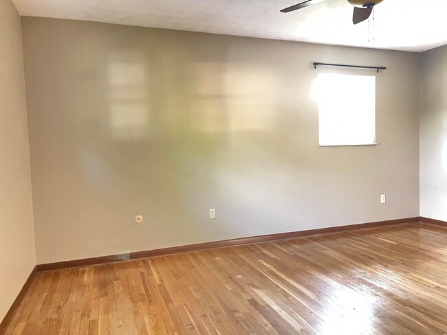 Building Photo - 316 Finstock Way