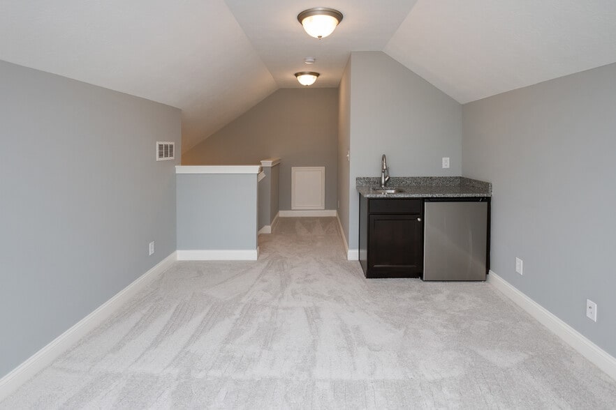 Building Photo - 15295 Mystic Rock Dr