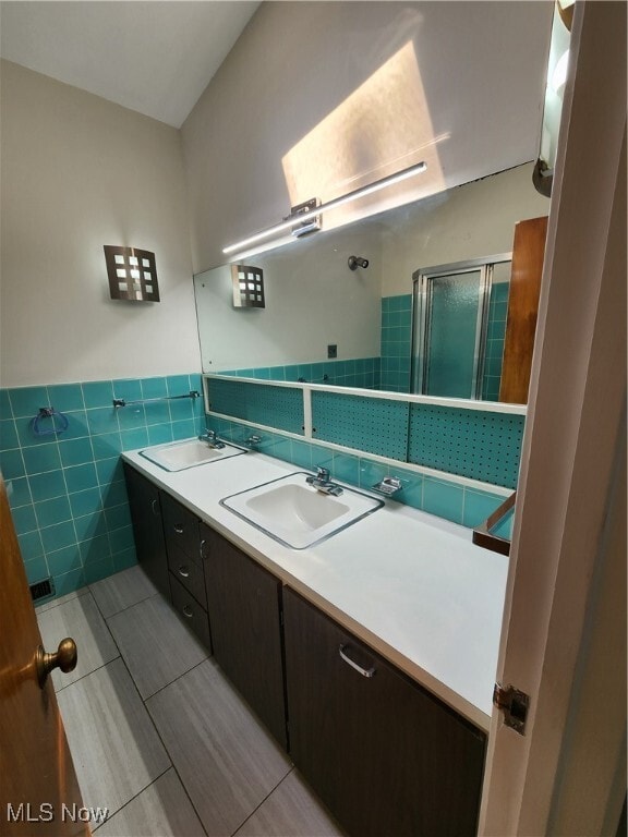 Building Photo - 24160 Buckhurst Dr