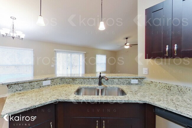 Building Photo - 409 Marion Oaks Pass