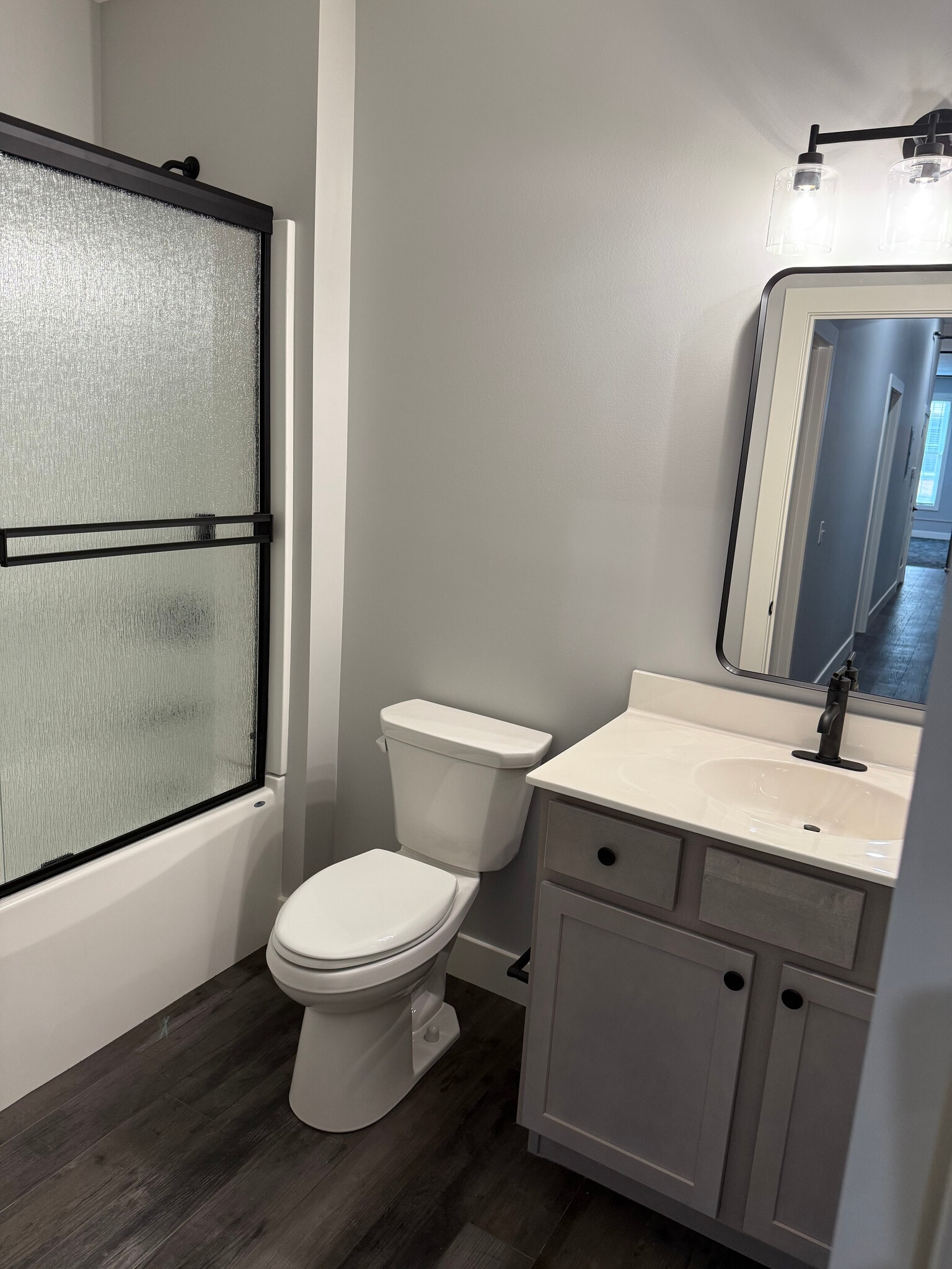 Apt 201 - 121 E Wooster St