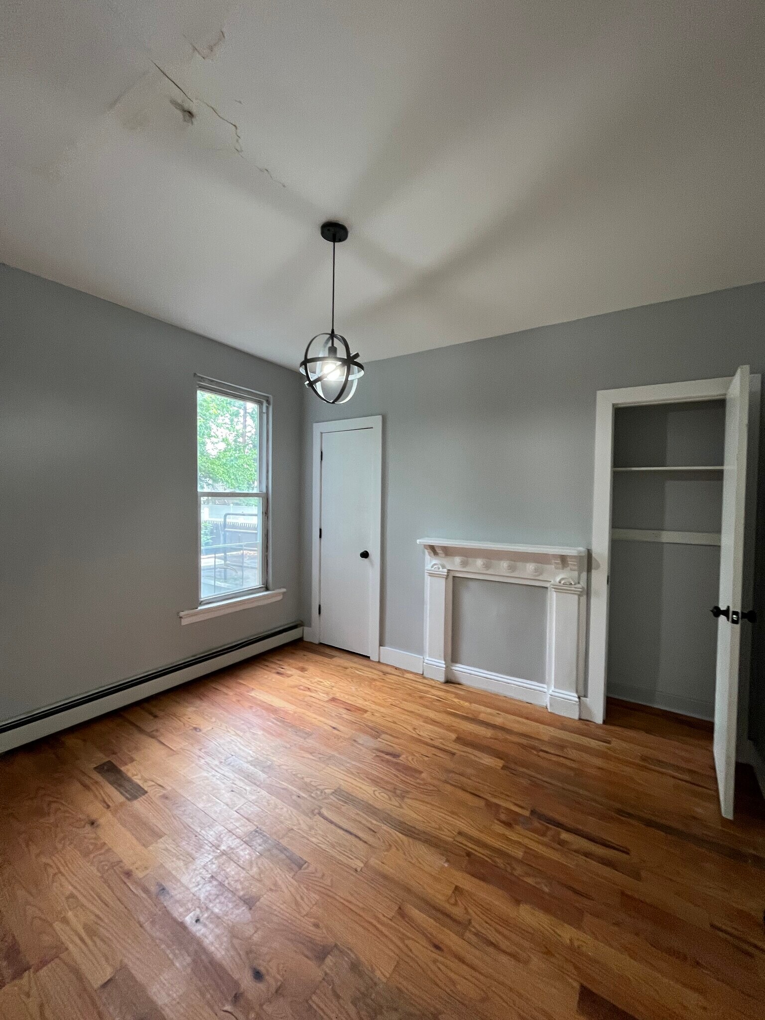 Building Photo - 149 Van Horne St