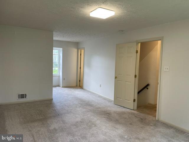 Building Photo - 8583 Wheatfield Way