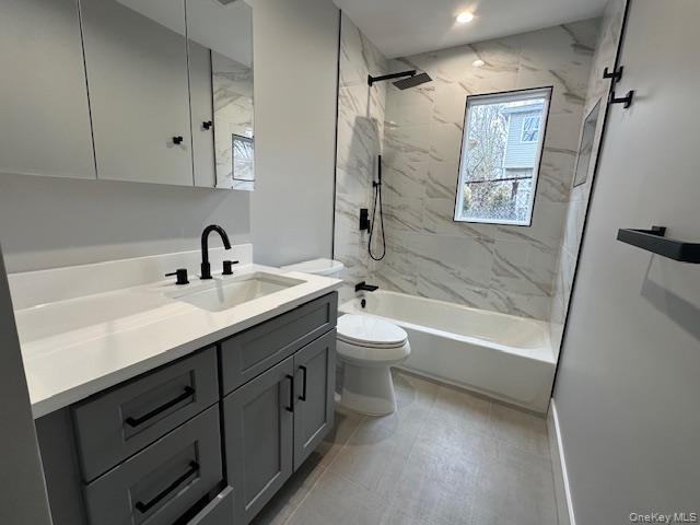 Building Photo - 5 Linwood Rd N