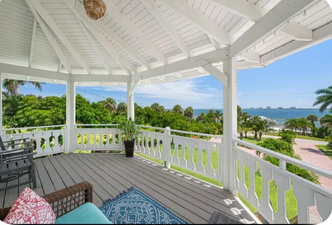 Building Photo - 12417 S Indian River Dr