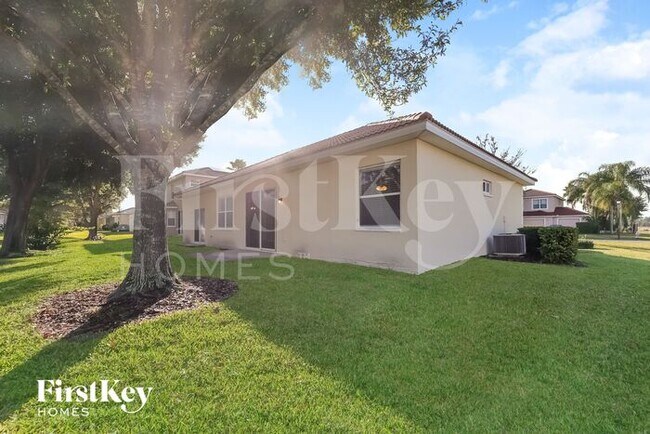 Building Photo - 452 Bay Leaf Dr