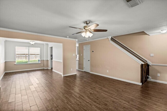 Building Photo - 158 Bristol Bend Ln