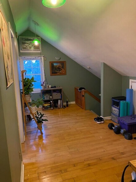 Building Photo - 543 Clarendon St