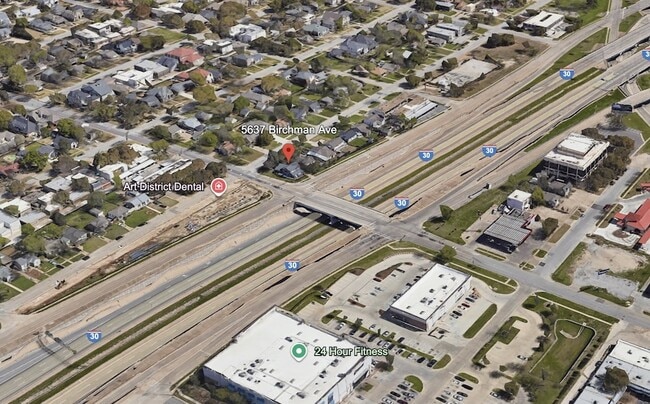 Building Photo - 5637 Birchman Ave