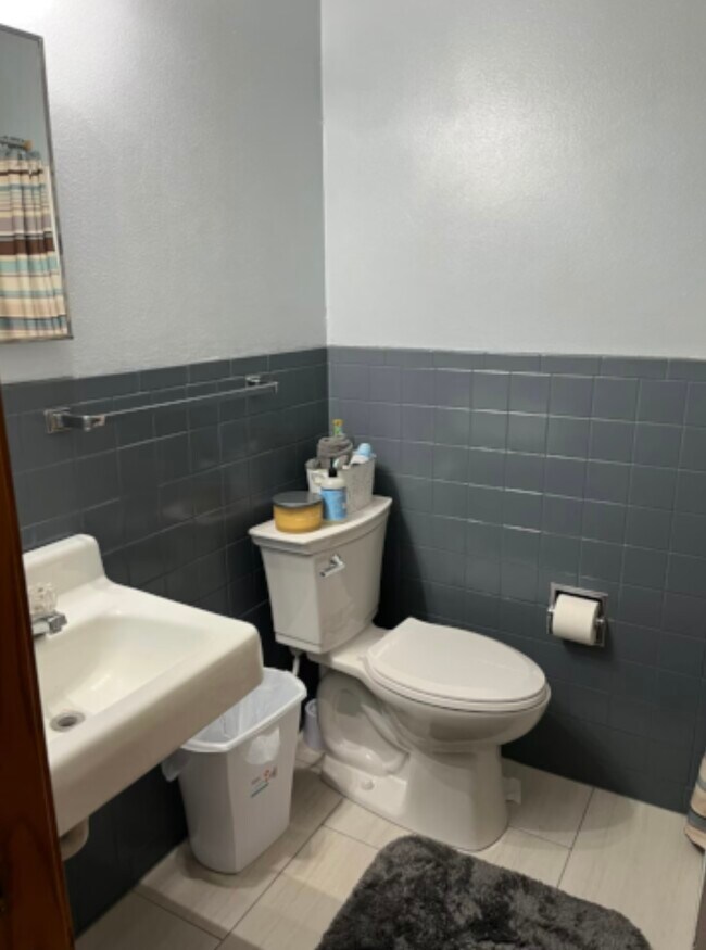 Building Photo - 910 Washington St