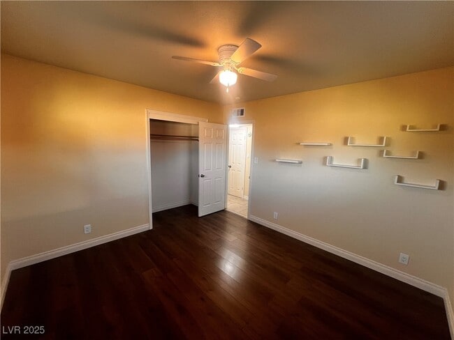 Building Photo - 4221 El Conlon Ave