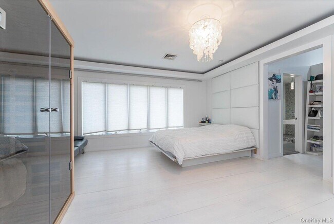 Building Photo - 536 Oxford Rd