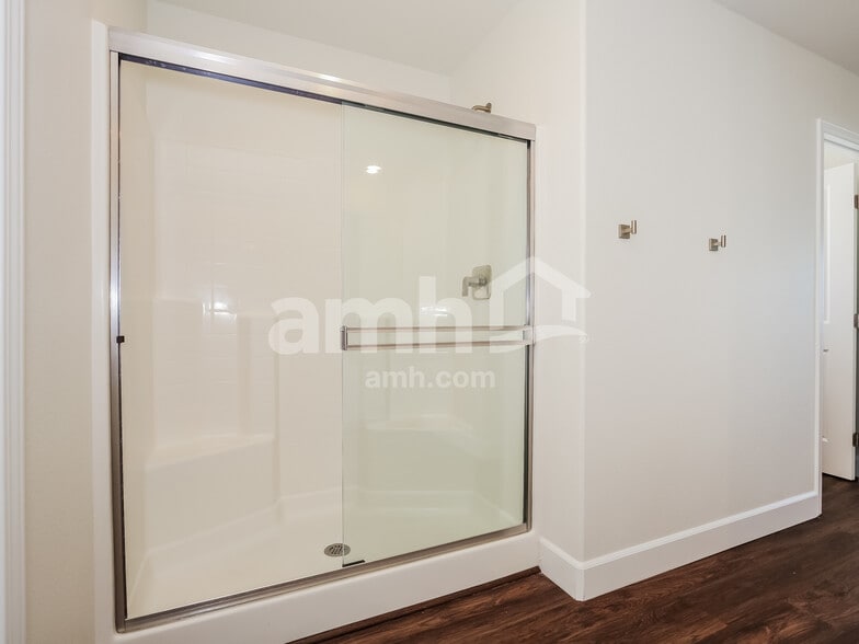 Building Photo - 317 Cape Seville Pl