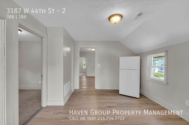 Building Photo - 3187 W 44th St